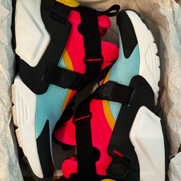 Nike Shoes - Nike Air Huarache City Black and Pink Sneakers